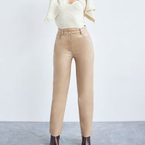 Aritzia Melina pants size 4